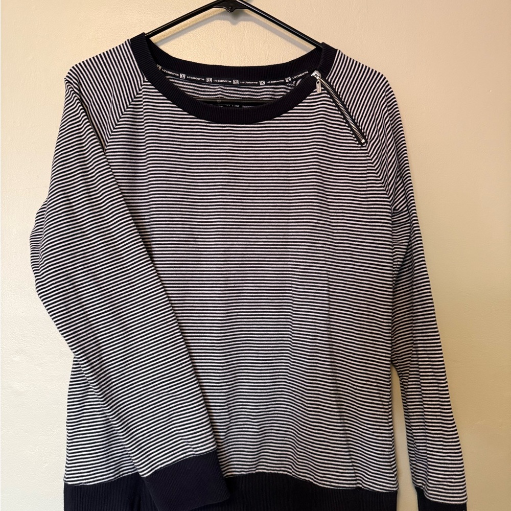 Liz Claiborne Active Striped Navy and White Nautical Size M